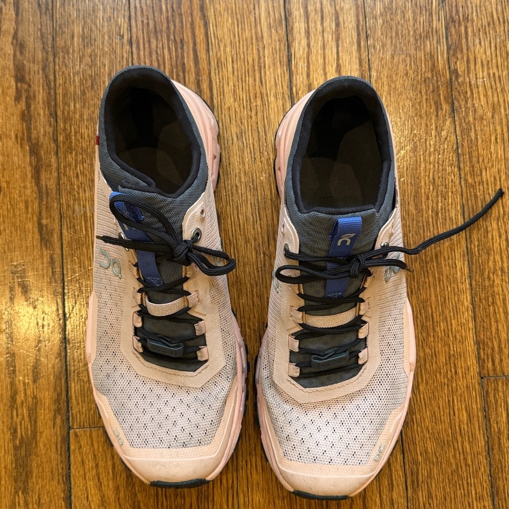 On Running Cloudrunner Pink and Navy Running Shoes - Picture 8 of 10